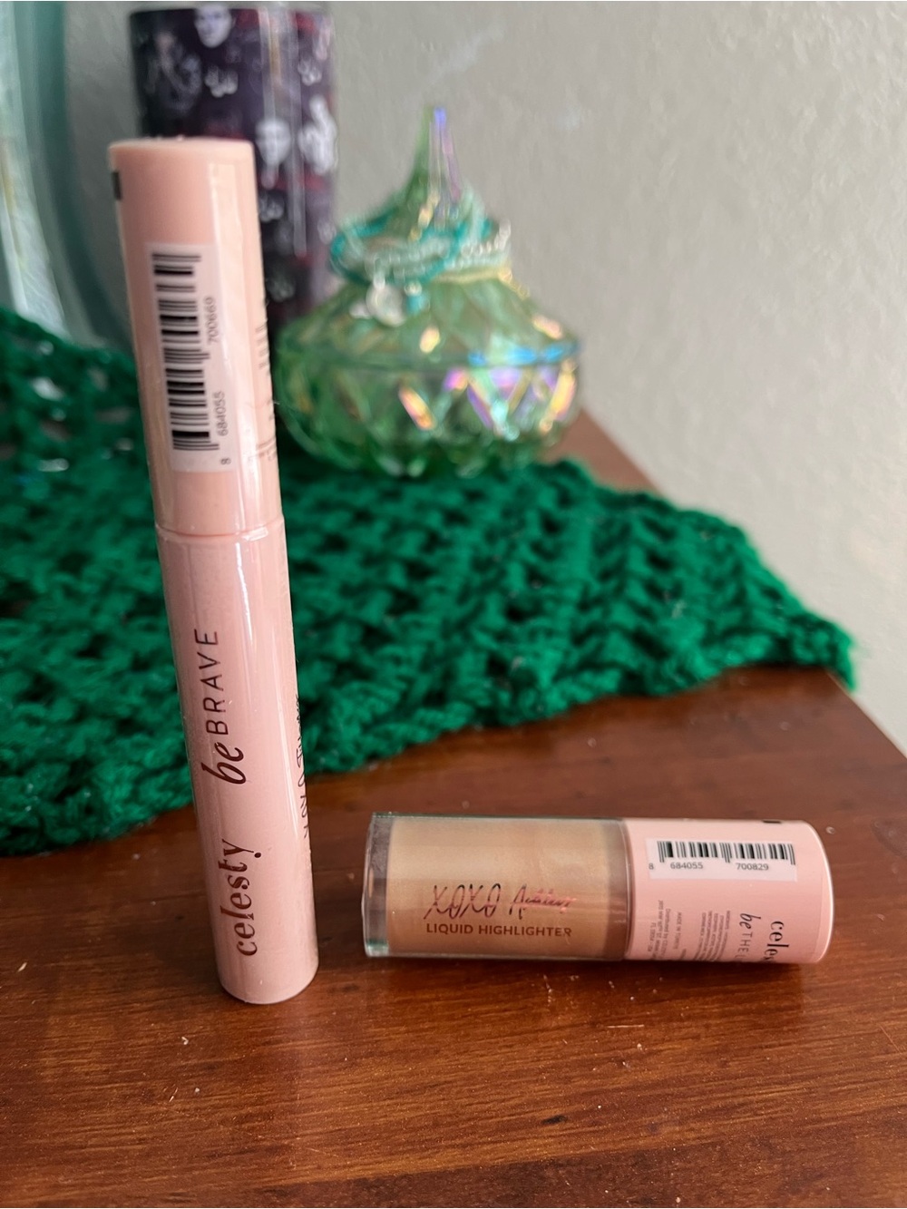 Liquid Highlighter Stick -Champagne a New be Brave mascara Black volume length